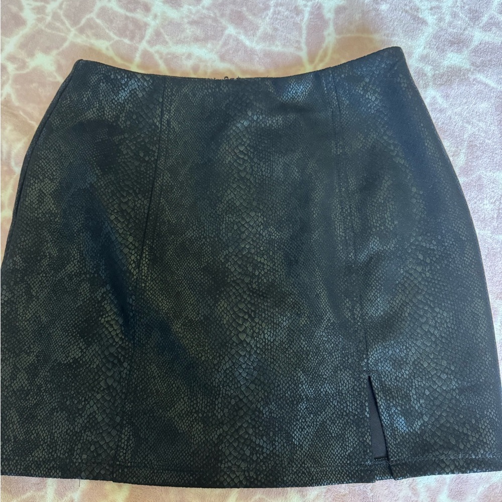 Elegant Black Textured Skirt